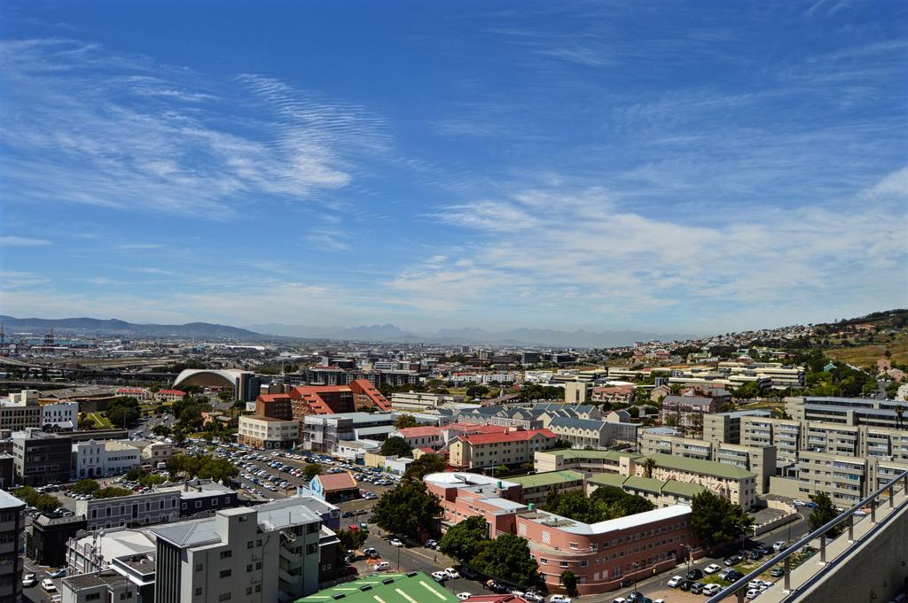 Urban Oasis At The Four Seasons Appartement Kaapstad Buitenkant foto