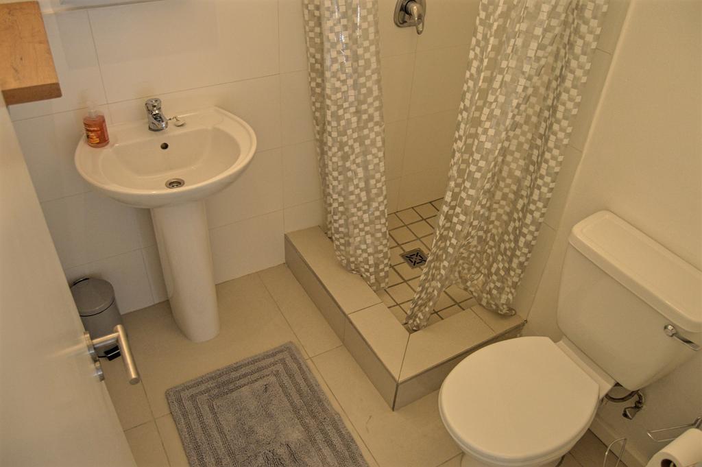 Urban Oasis At The Four Seasons Appartement Kaapstad Buitenkant foto