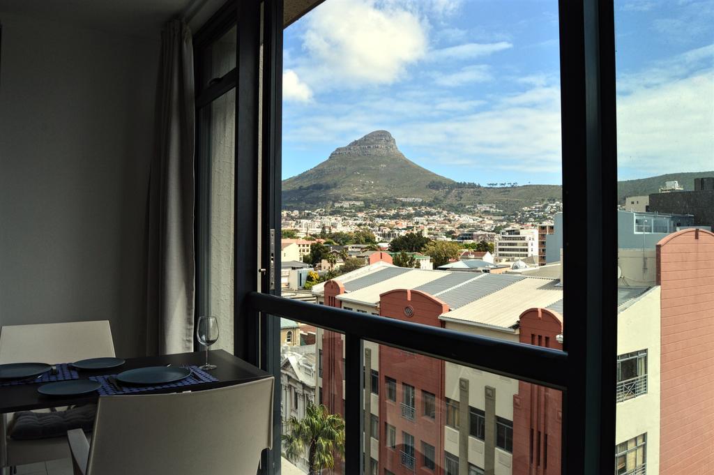 Urban Oasis At The Four Seasons Appartement Kaapstad Buitenkant foto