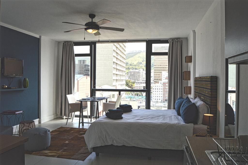 Urban Oasis At The Four Seasons Appartement Kaapstad Buitenkant foto