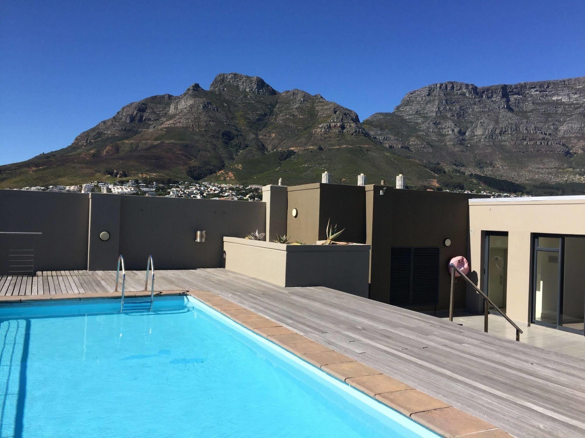 Urban Oasis At The Four Seasons Appartement Kaapstad Buitenkant foto