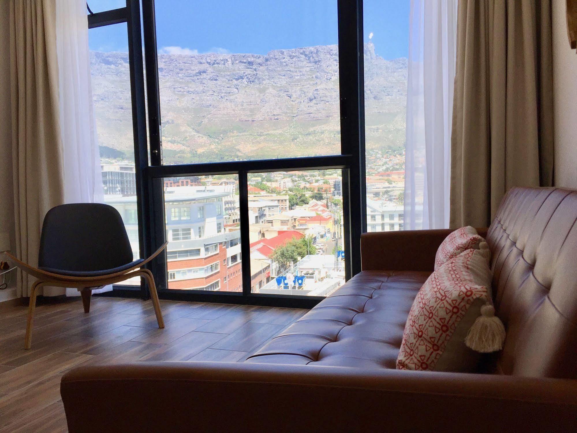 Urban Oasis At The Four Seasons Appartement Kaapstad Buitenkant foto